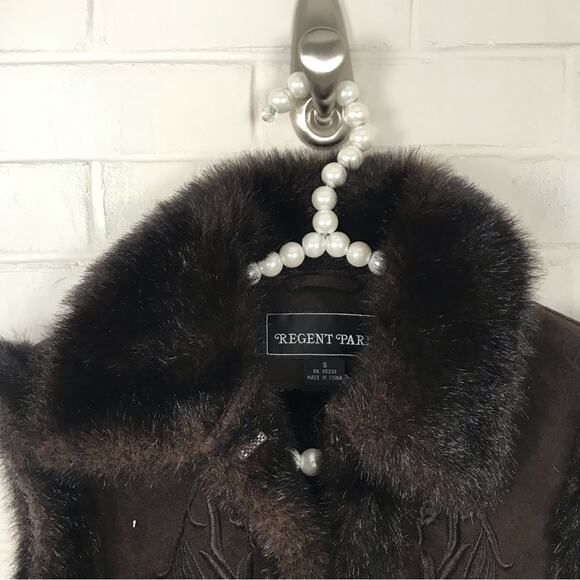 Vintage Regent Park Faux Suede Faux Fur Brown Embroidered Vest Size S - Picture 6 of 14